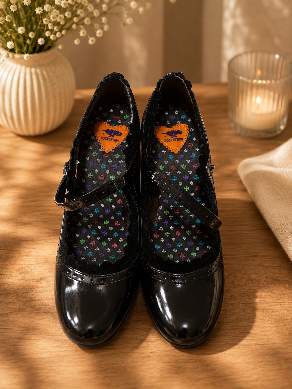 Rocket Dog Black Patent Mary Jane Flats with Scalloped Trim